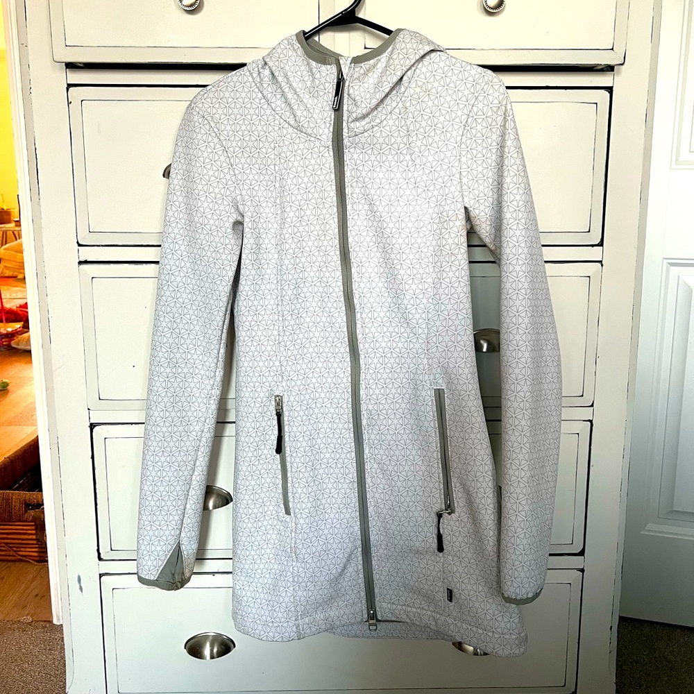Bench Rain coat